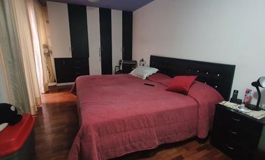 VENDO CASA CON 4 DEPARTAMENTOS -RENTA GARANTIZADA - SURCO