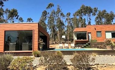 VENDE PARCELA CON CASA, CONDOMINIO BOSQUEMAR DE TUNQUEN, ALGARROBO, 4 DORMITORIOS, 5 BAÑOS, PISCINA, TERRAZA Y QUINCHO, FRENTE A SANTUARIO DE LA NATUR
