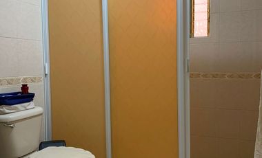 CONFORTBALE CASA EN ZONA RESIDENCIAL