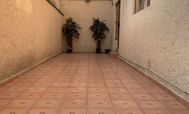 CONFORTBALE CASA EN ZONA RESIDENCIAL