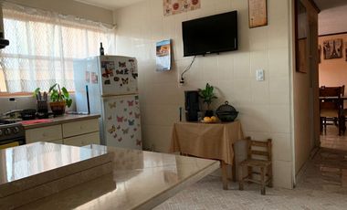 CONFORTBALE CASA EN ZONA RESIDENCIAL