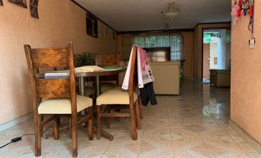 CONFORTBALE CASA EN ZONA RESIDENCIAL