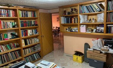 CONFORTBALE CASA EN ZONA RESIDENCIAL