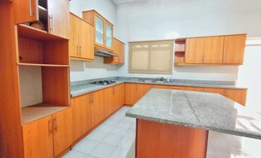 FOR RENT Semi furnished 4BR House in White Plains, Quezon City - OBRH541