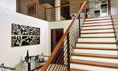 FOR RENT Semi furnished 4BR House in White Plains, Quezon City - OBRH541