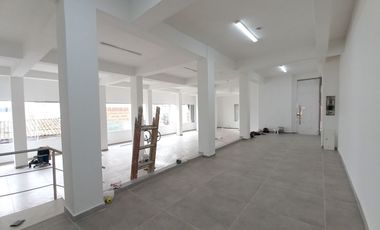 ARRIENDO LOCAL DE 200 M2 EN EL CENTRO DE PALMIRA
