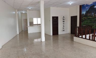 Departamento de alquiler en la Ave 25 de Julio, 3 dormitorios.