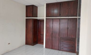 Departamento de alquiler en la Ave 25 de Julio, 3 dormitorios.