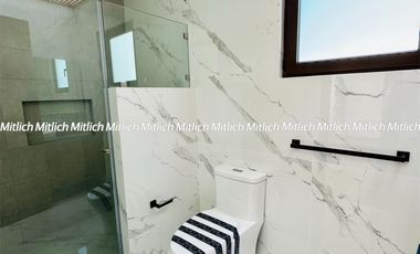 Residencia en Venta con Recamara en Planta Baja y Alberca Canteras $19,200,000