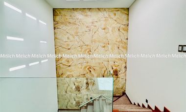Residencia en Venta con Recamara en Planta Baja y Alberca Canteras $19,200,000