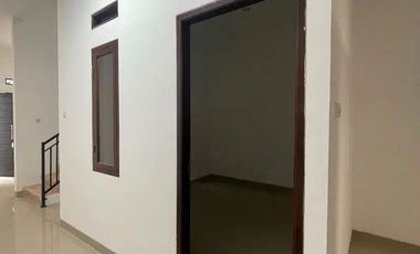 Rumah Baru Luas 100 Minimalis Cipete