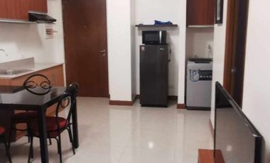 2 Bedroom with Balcony for rent in Palm Beach West Pasay