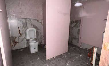 En venta local comercial en Urdesa central. (JP)