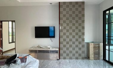 Detached 2-Storey 5 Bedroom House in San Sai for Sale