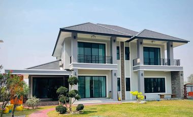 Detached 2-Storey 5 Bedroom House in San Sai for Sale