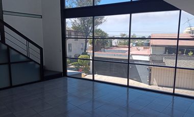 VENTA DE CASA EN LOMAS DEL MARMOL