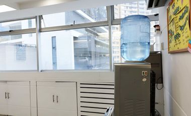 PR19335 Oficina en venta en el sector Altos del Poblado