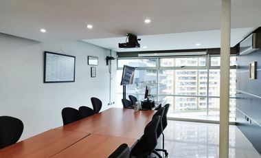 PR19335 Oficina en venta en el sector Altos del Poblado