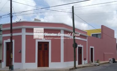 Pink colonial house in San Critobal