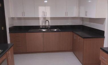 Ready for occupancy penthouse for sale in makati 5 bedroom with loft