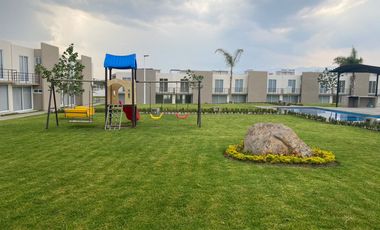 VENTA DE CASA RESIDENCIAL DE 3 RECÁMARAS CON ALBERCA EN YECAPIXTLA
