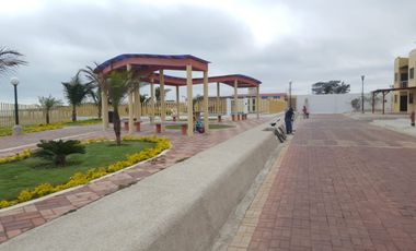 VILLAMIL PLAYAS VENDO HERMOSO DEPARTAMENTO EN URBANIZACION CON SALIDA AL MAR
