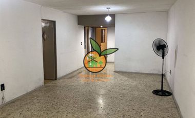 CASA EN VENTA EN JARDINES ALCALDE POR EL CODE Y TRANSITO, GDL.