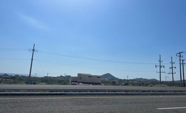 VENTA DE TERRENO SOBRE LA CARRETERA EN CERRITOS