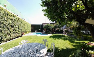 CUERNAVACA ZONA SUR VENTA CASA EN FRACC. CON VIGILANCIA