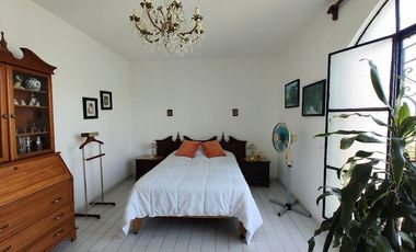 CUERNAVACA ZONA SUR VENTA CASA EN FRACC. CON VIGILANCIA