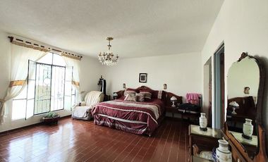 CUERNAVACA ZONA SUR VENTA CASA EN FRACC. CON VIGILANCIA