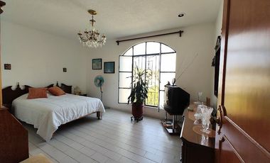 CUERNAVACA ZONA SUR VENTA CASA EN FRACC. CON VIGILANCIA
