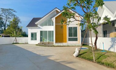 เพียง 1 หลังสุดท้าย แปลงหัวมุม 2.89 ล้าน ตัวบ้านเป็นสไตล์นอร์ดิก เพดานสูงโปร่ง