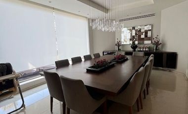 Casa en Lomas de Tecamachalco, Naucalpan, Estado de México