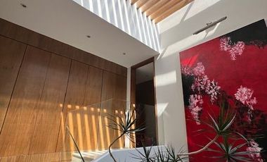 Casa en Lomas de Tecamachalco, Naucalpan, Estado de México