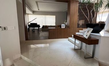 Casa en Lomas de Tecamachalco, Naucalpan, Estado de México