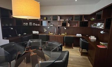 Casa en Lomas de Tecamachalco, Naucalpan, Estado de México