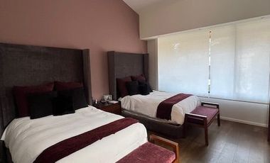 Casa en Lomas de Tecamachalco, Naucalpan, Estado de México