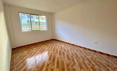 VENTA DE CASA DE ESTRENO, LA ESPERANZA HUANUCO