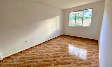 VENTA DE CASA DE ESTRENO, LA ESPERANZA HUANUCO