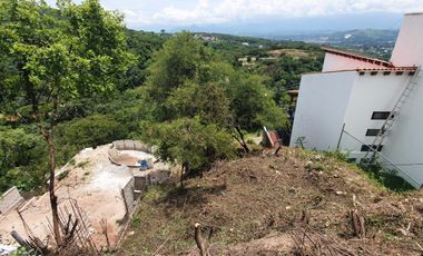 Lote JÍCAMA I vistas panorámicas con vecinos servicios bien ubicado cerca del acceso y PRECIO DE OPORTUNIDAD en Fracc Rancho San Diego en Ixtapan de l