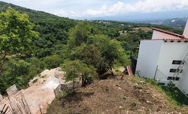 Lote JÍCAMA I vistas panorámicas con vecinos servicios bien ubicado cerca del acceso y PRECIO DE OPORTUNIDAD en Fracc Rancho San Diego en Ixtapan de l