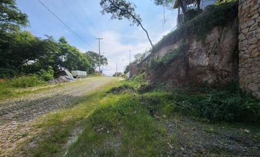 Lote JÍCAMA I vistas panorámicas con vecinos servicios bien ubicado cerca del acceso y PRECIO DE OPORTUNIDAD en Fracc Rancho San Diego en Ixtapan de l