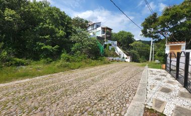 Lote JÍCAMA I vistas panorámicas con vecinos servicios bien ubicado cerca del acceso y PRECIO DE OPORTUNIDAD en Fracc Rancho San Diego en Ixtapan de l