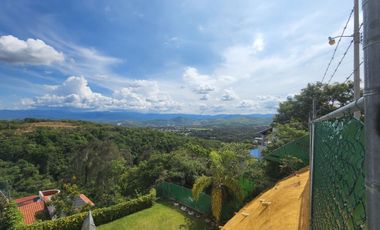 Lote JÍCAMA I vistas panorámicas con vecinos servicios bien ubicado cerca del acceso y PRECIO DE OPORTUNIDAD en Fracc Rancho San Diego en Ixtapan de l