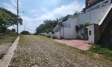 Lote JÍCAMA I vistas panorámicas con vecinos servicios bien ubicado cerca del acceso y PRECIO DE OPORTUNIDAD en Fracc Rancho San Diego en Ixtapan de l