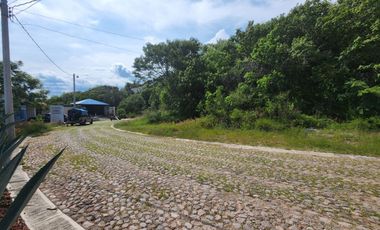 Lote JÍCAMA I vistas panorámicas con vecinos servicios bien ubicado cerca del acceso y PRECIO DE OPORTUNIDAD en Fracc Rancho San Diego en Ixtapan de l