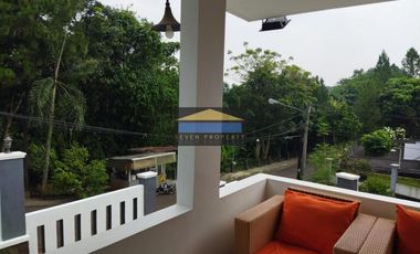 Rumah Hook Full Renovasi Semi Furnished di Bukit Golf P3.133/23