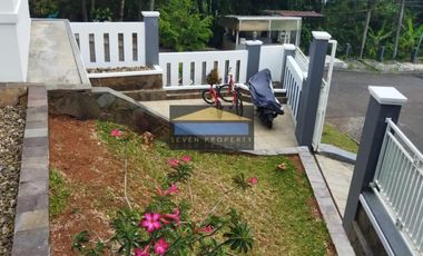 Rumah Hook Full Renovasi Semi Furnished di Bukit Golf P3.133/23