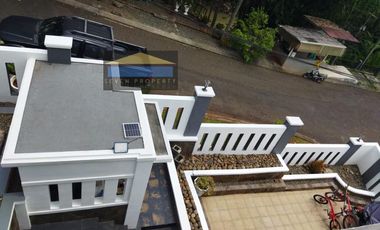 Rumah Hook Full Renovasi Semi Furnished di Bukit Golf P3.133/23